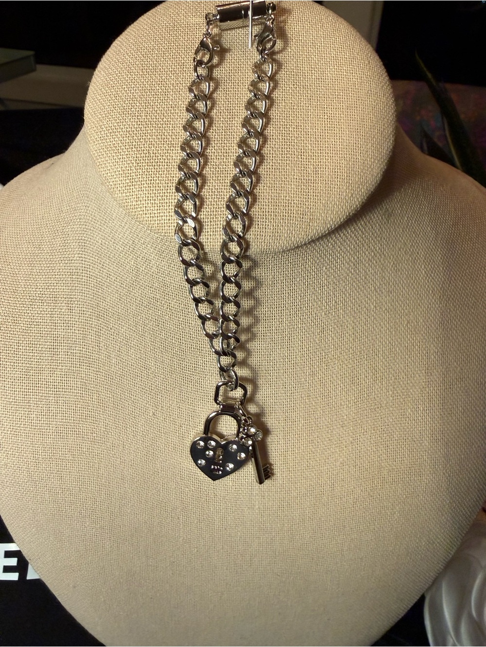 ChaneI Heart Padlock & Key 🔐 Charm Bracelet - Silver with Crystals